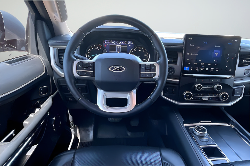 Certified 2022 Ford Expedition XLT RWD image 8