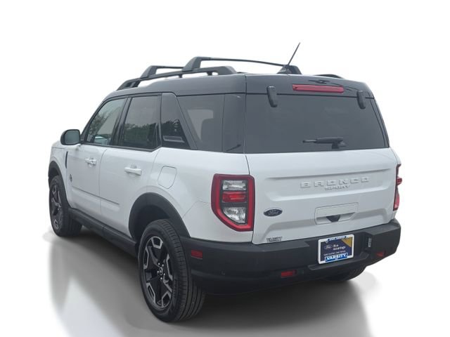 Certified 2023 Ford Bronco Sport Outer Banks w/ Tech Package AWD/4WD image 3