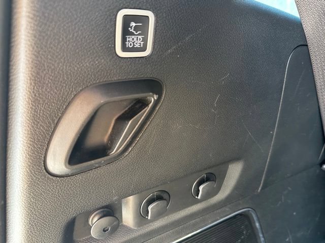 Used 2022 Jeep Wagoneer Series I w/ Premium Group I AWD/4WD image 14