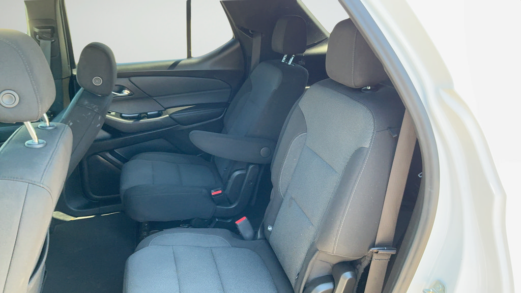 Used 2023 Chevrolet Traverse LT FWD image 20