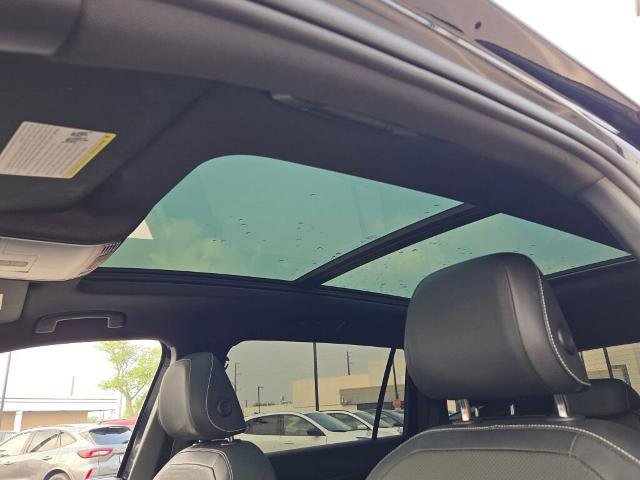 Used 2023 Volkswagen Tiguan SEL R-Line image 25