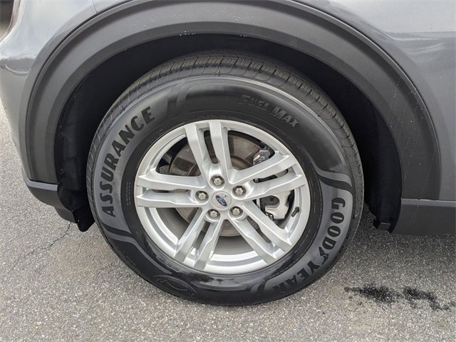 Certified 2021 Ford Explorer XLT w/ Equipment Group 202A image 29