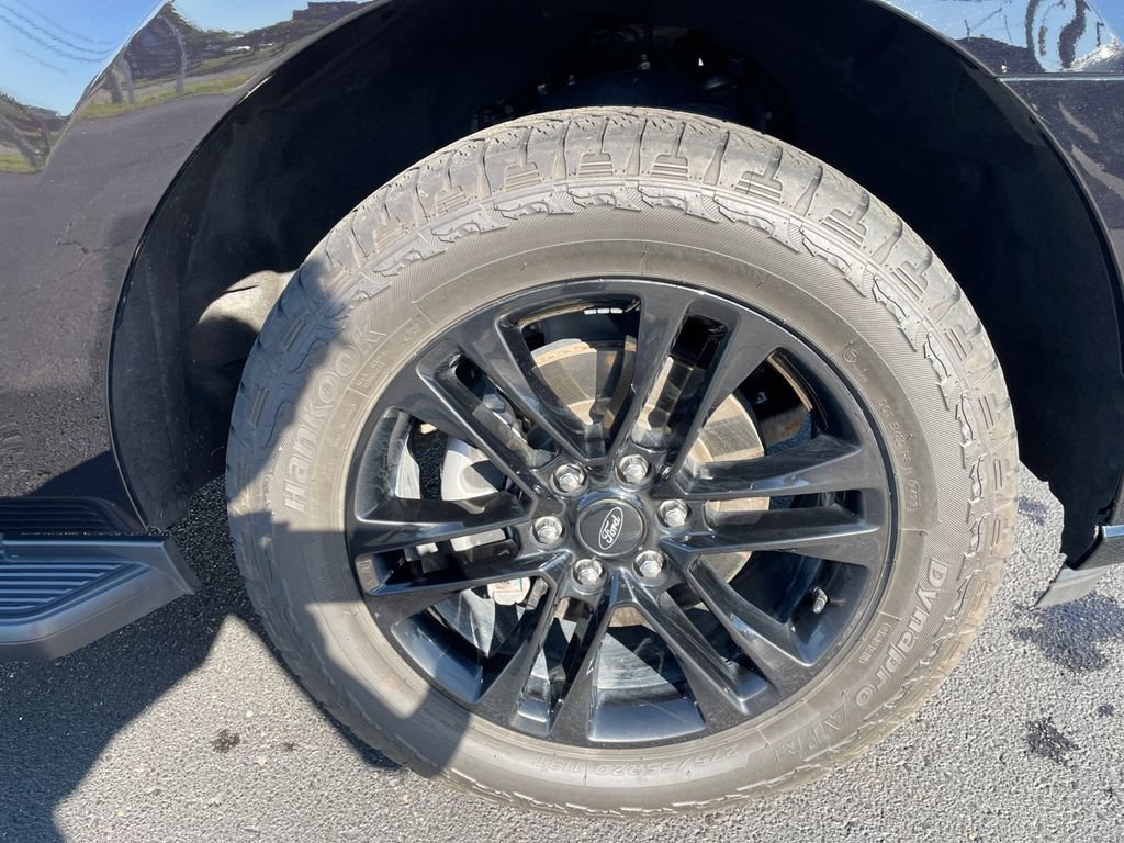 Certified 2024 Ford Expedition XLT AWD/4WD image 9