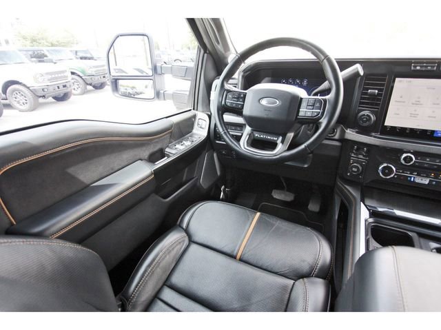 Certified 2024 Ford F250 Platinum w/ FX4 Off-Road Package AWD/4WD image 7