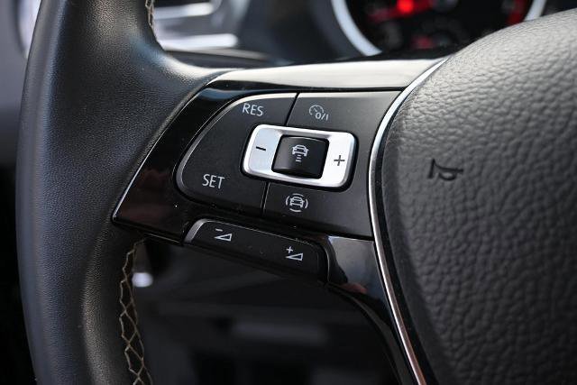 Used 2021 Volkswagen Tiguan SE image 30