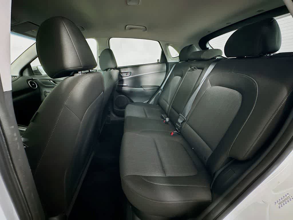 Used 2022 Hyundai Kona SEL w/ Cargo Package AWD/4WD image 16