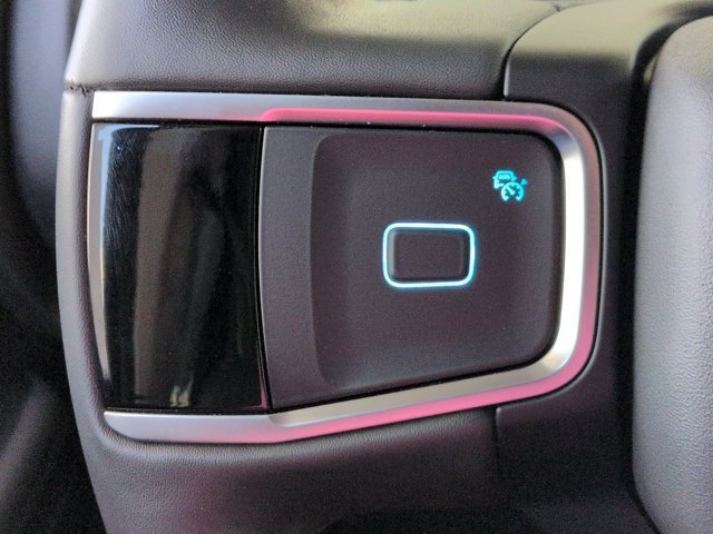 Certified 2025 Ford Expedition Active AWD/4WD image 18