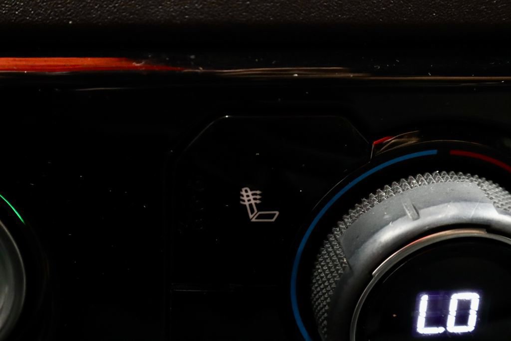 Used 2024 Chevrolet Silverado 1500 LT image 11