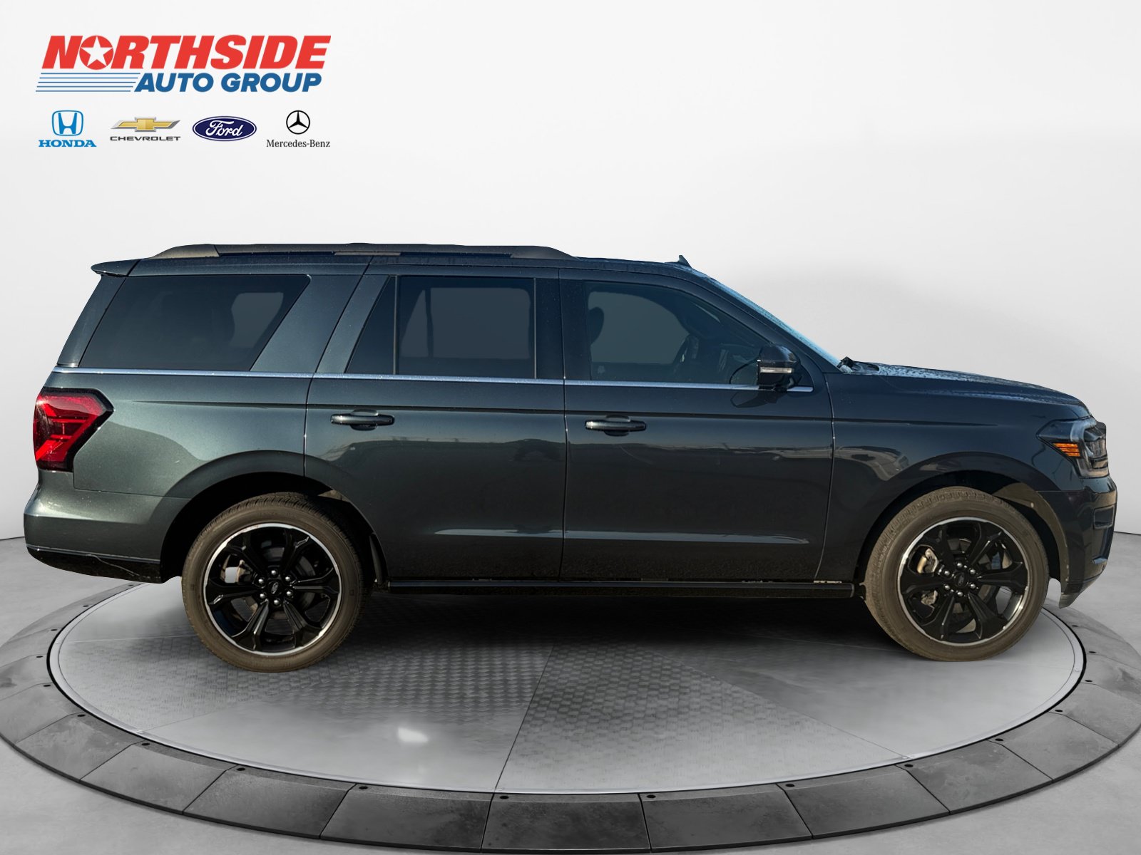 Certified 2024 Ford Expedition Limited RWD image 8