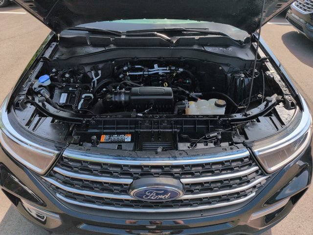 Certified 2023 Ford Explorer XLT w/ Equipment Group 202A AWD/4WD image 50