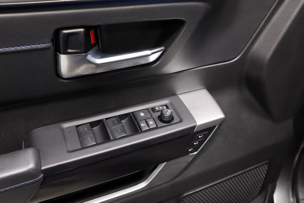 Used 2024 Toyota Tundra Platinum AWD/4WD image 24