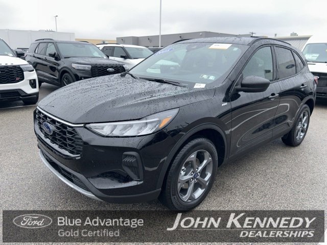 Certified 2025 Ford Escape ST-Line w/ Cold Weather Package image 1
