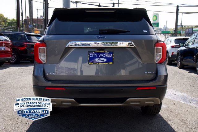 Certified 2021 Ford Explorer XLT w/ Equipment Group 202A AWD/4WD image 3