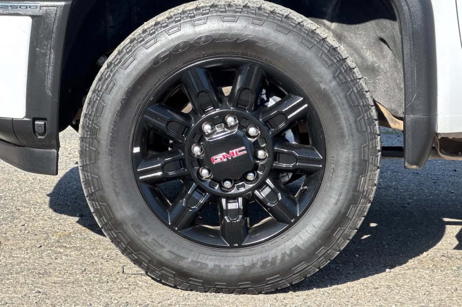 Used 2025 GMC Sierra 2500 AT4 AWD/4WD image 27