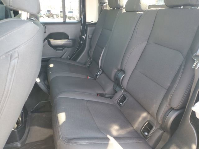 Used 2023 Jeep Gladiator Willys image 10