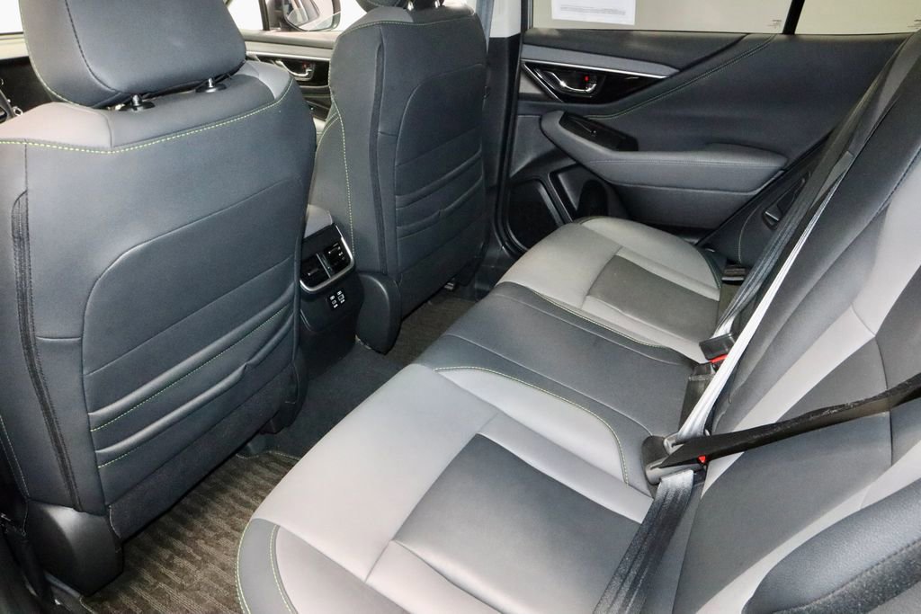 Used 2025 Subaru Outback Onyx Edition AWD/4WD image 20