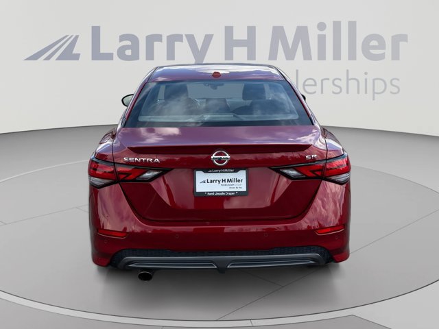 Used 2022 Nissan Sentra SR w/ Electronics Package FWD image 4