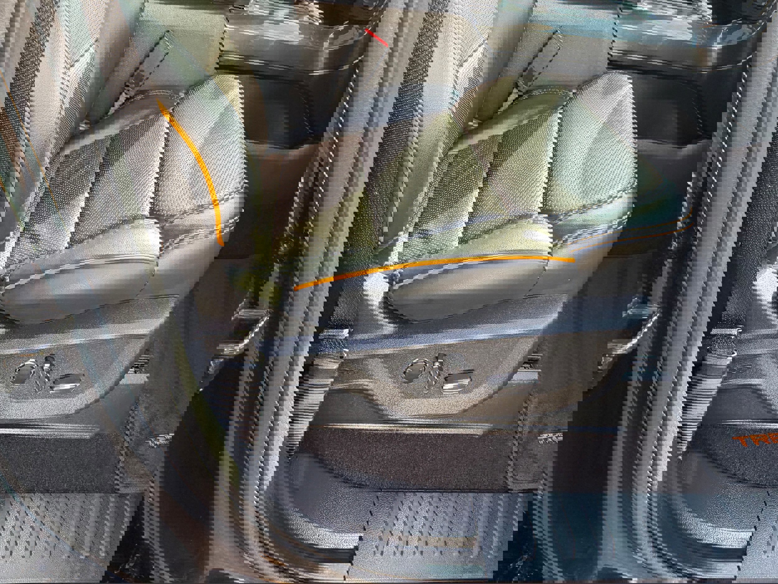 Certified 2021 Ford F150 Tremor w/ Equipment Group 402A High image 25