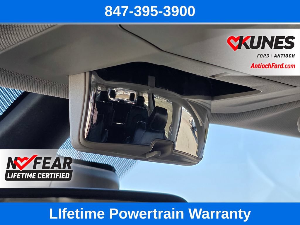 Used 2024 Chrysler Pacifica Touring-L FWD image 67