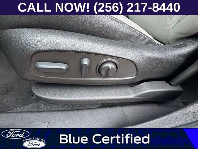 Used 2022 GMC Terrain SLT image 15