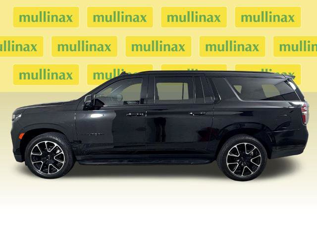 Used 2023 Chevrolet Suburban RST w/ Sport Performance Package AWD/4WD image 13