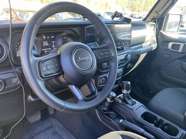 Used 2023 Jeep Gladiator Sport image 18