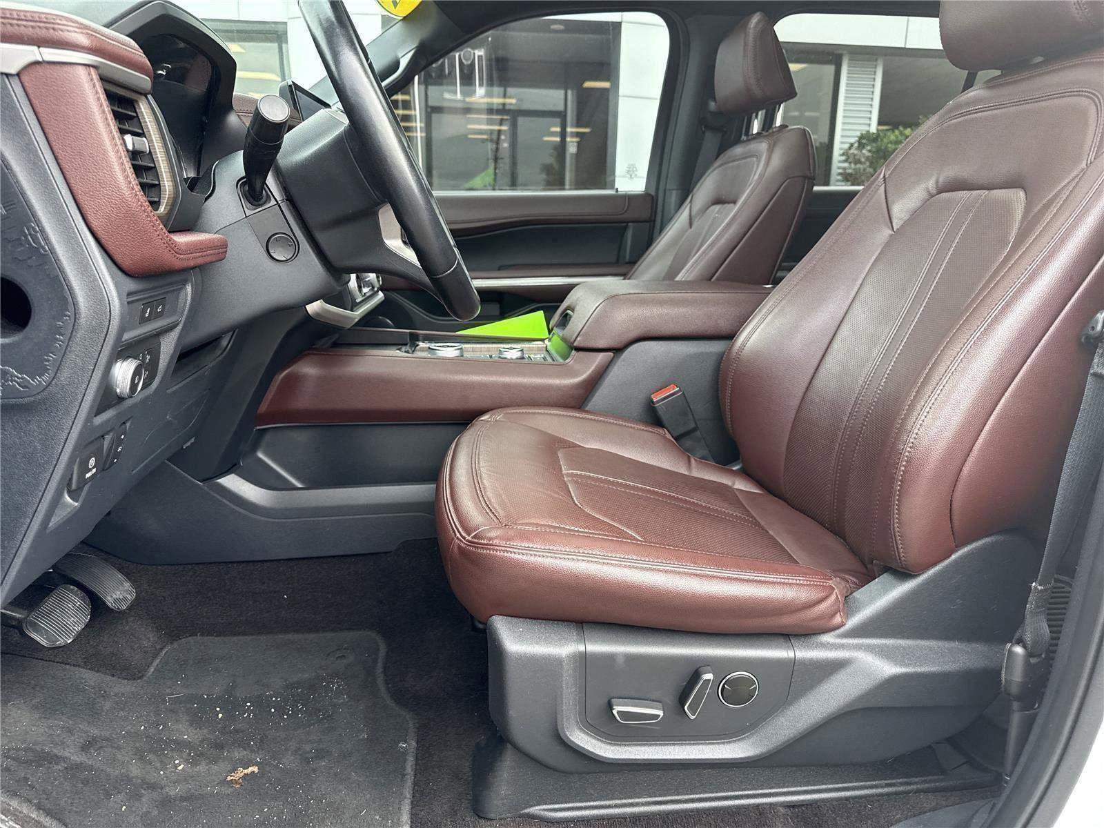 Certified 2022 Ford Expedition Limited image 4