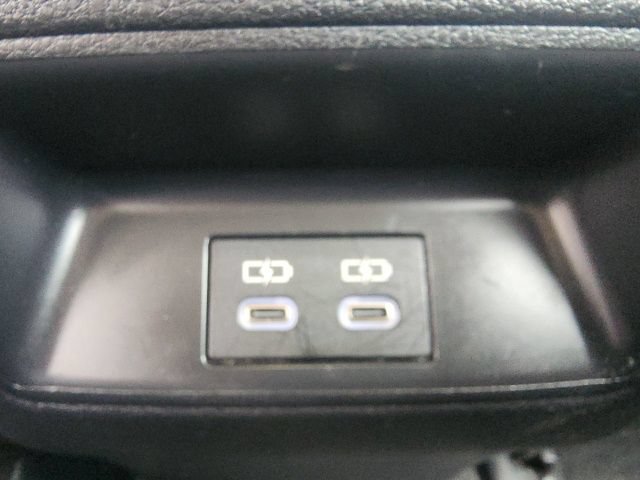 Used 2025 Toyota Corolla LE FWD image 31