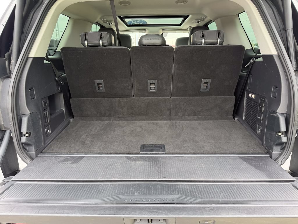 Certified 2025 Ford Expedition Active AWD/4WD image 17