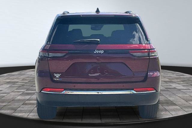 Used 2024 Jeep Grand Cherokee Limited 4xe AWD/4WD image 4