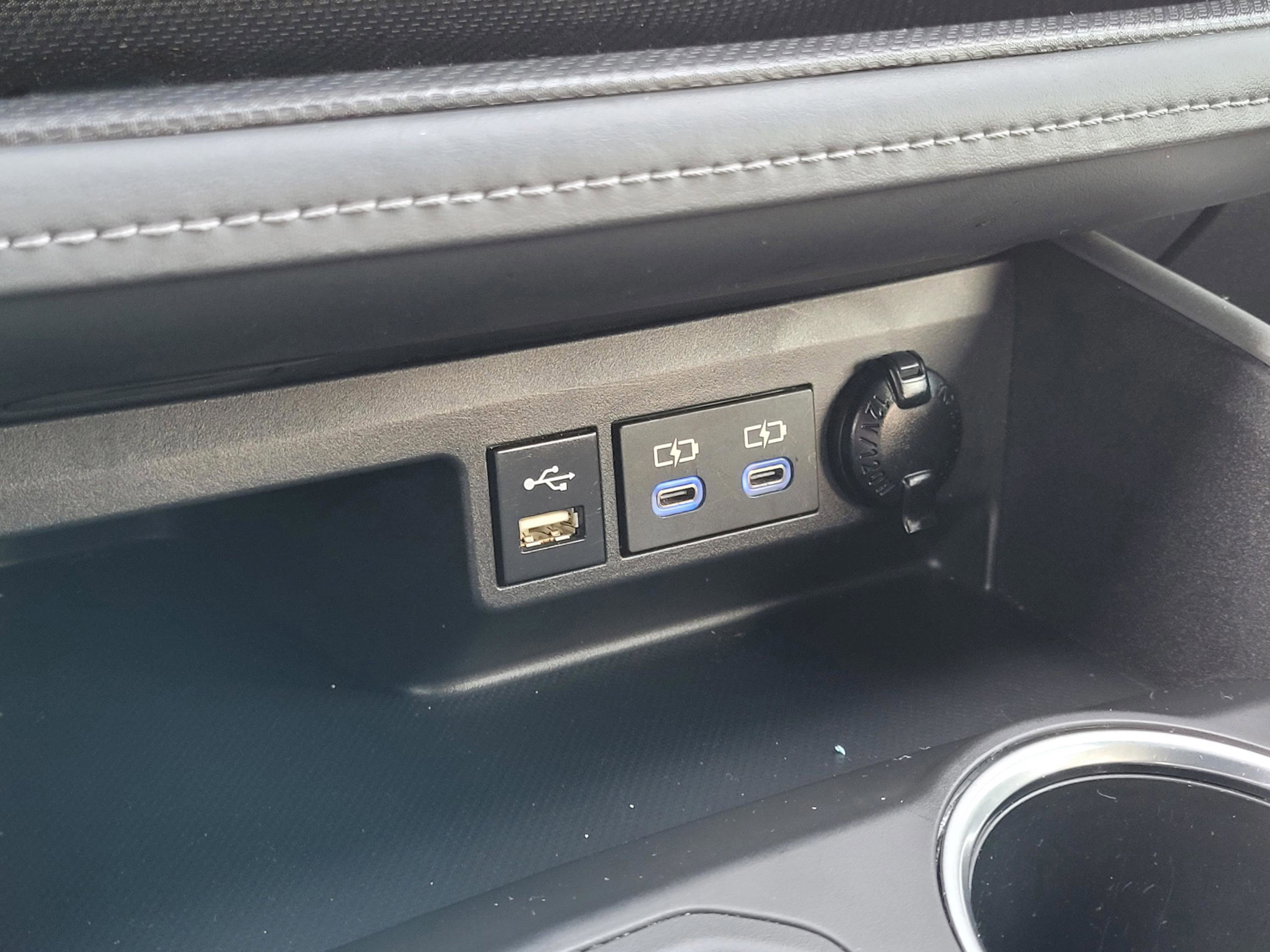 Used 2022 Toyota Highlander XSE image 17