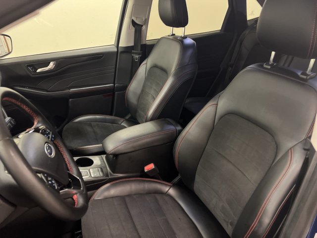 Certified 2022 Ford Escape SEL w/ SEL Stealth AWD Package image 8