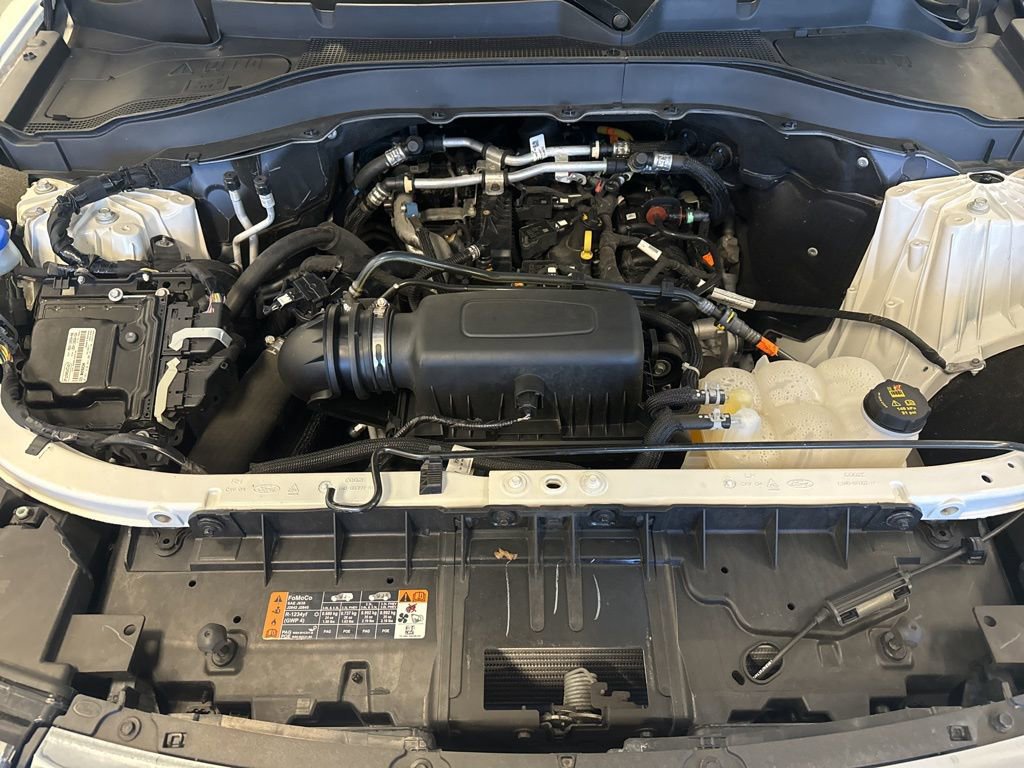 Certified 2023 Ford Explorer XLT w/ Equipment Group 202A image 21