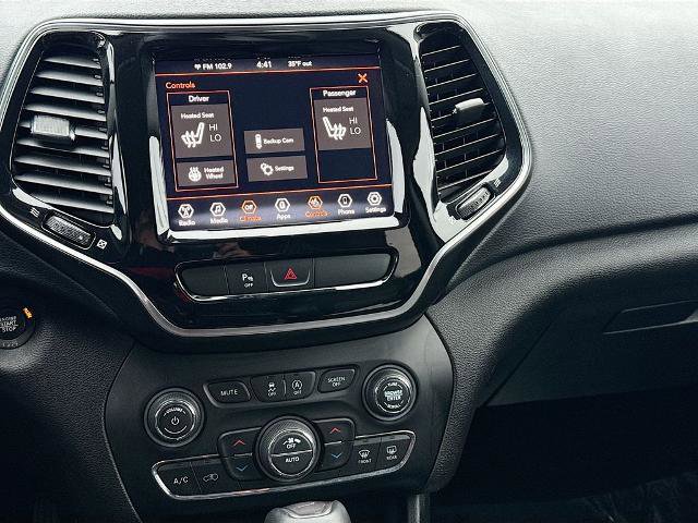 Used 2019 Jeep Cherokee Limited AWD/4WD image 13
