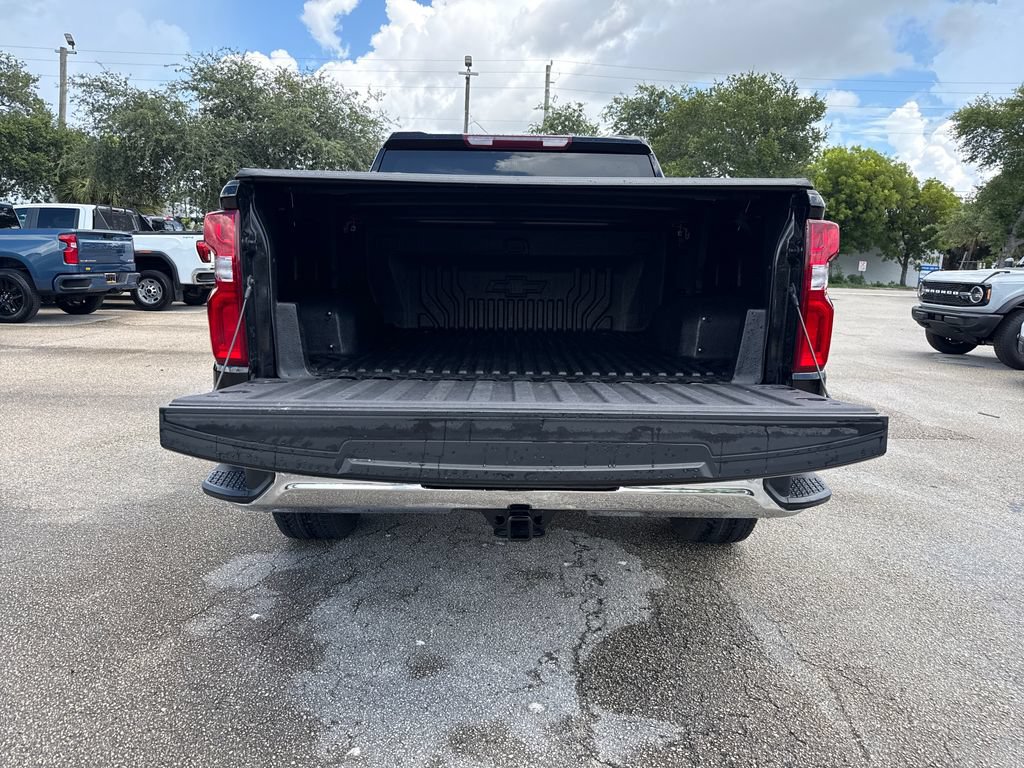 Used 2023 Chevrolet Silverado 1500 LTZ RWD image 27