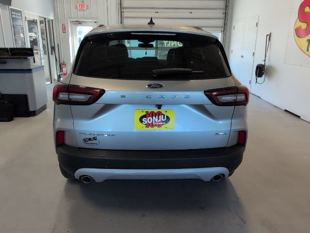Certified 2023 Ford Escape Platinum AWD/4WD image 4