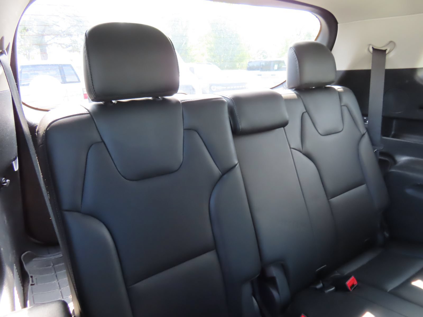 Used 2022 Kia Telluride EX w/ EX Premium Package AWD/4WD image 32