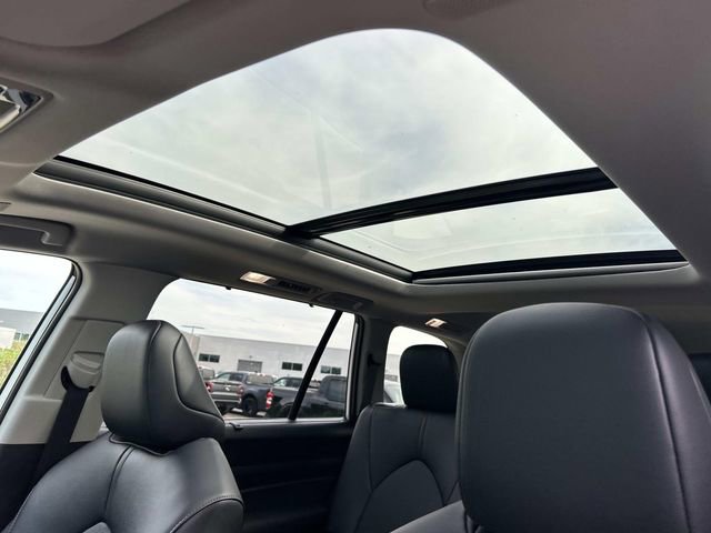 Used 2026 Toyota Grand Highlander AWD image 34