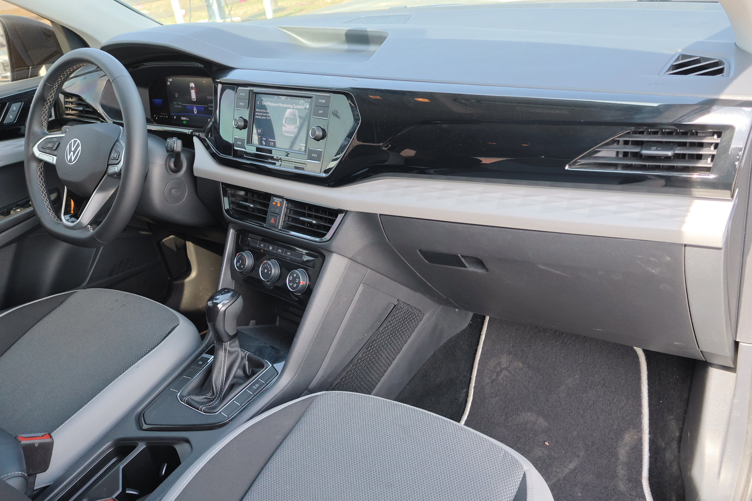 Used 2023 Volkswagen Taos S image 36