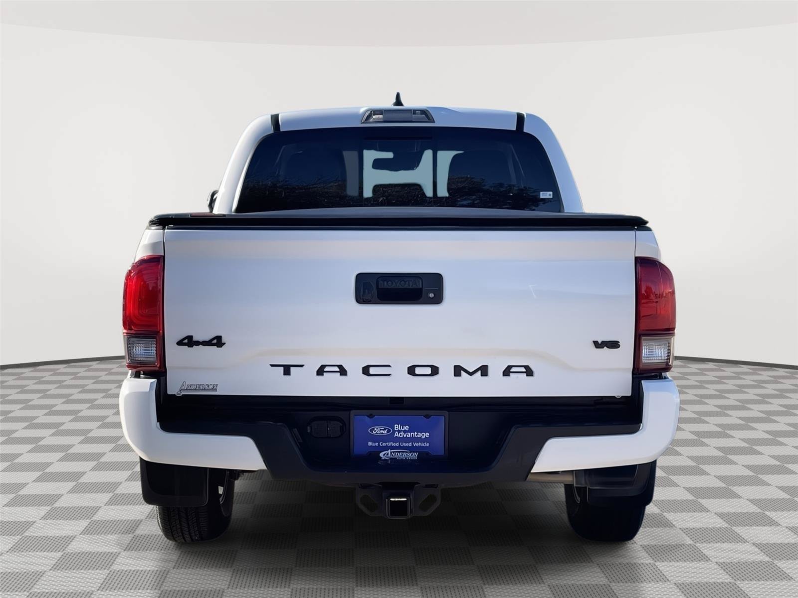 Used 2023 Toyota Tacoma SR5 w/ Technology Package AWD/4WD image 8