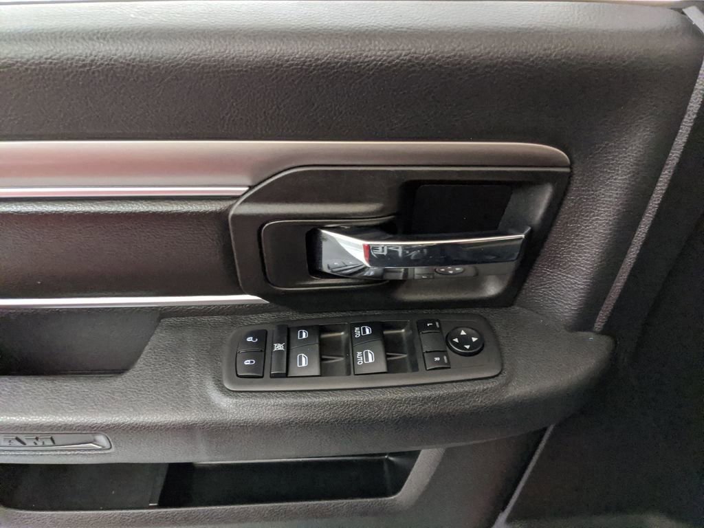 Used 2024 RAM 1500 Classic Warlock AWD/4WD image 17