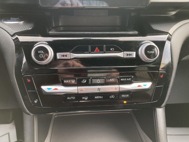 Certified 2022 Ford Explorer ST-Line w/ Class IV Trailer Tow Package image 16