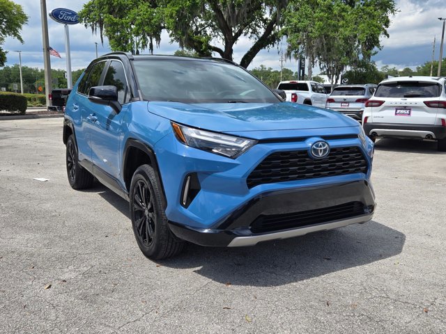Used 2022 Toyota RAV4 XSE AWD/4WD image 3