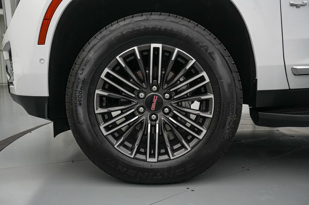 Used 2026 GMC Yukon Elevation AWD/4WD image 10
