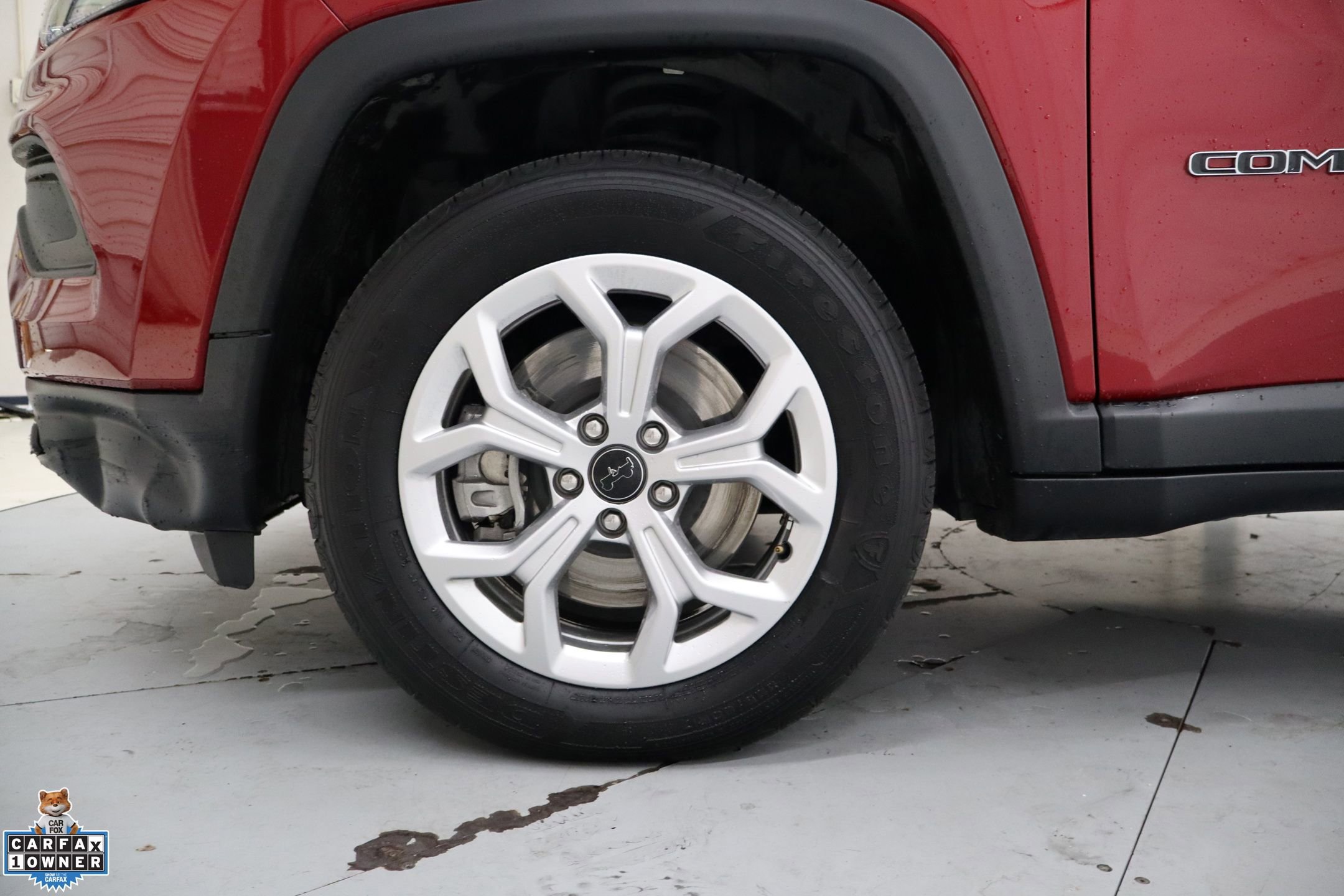 Used 2025 Jeep Compass Latitude image 12