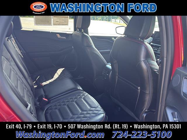 Certified 2023 Ford Escape ST-Line Elite w/ Premium Technology Package AWD/4WD image 19