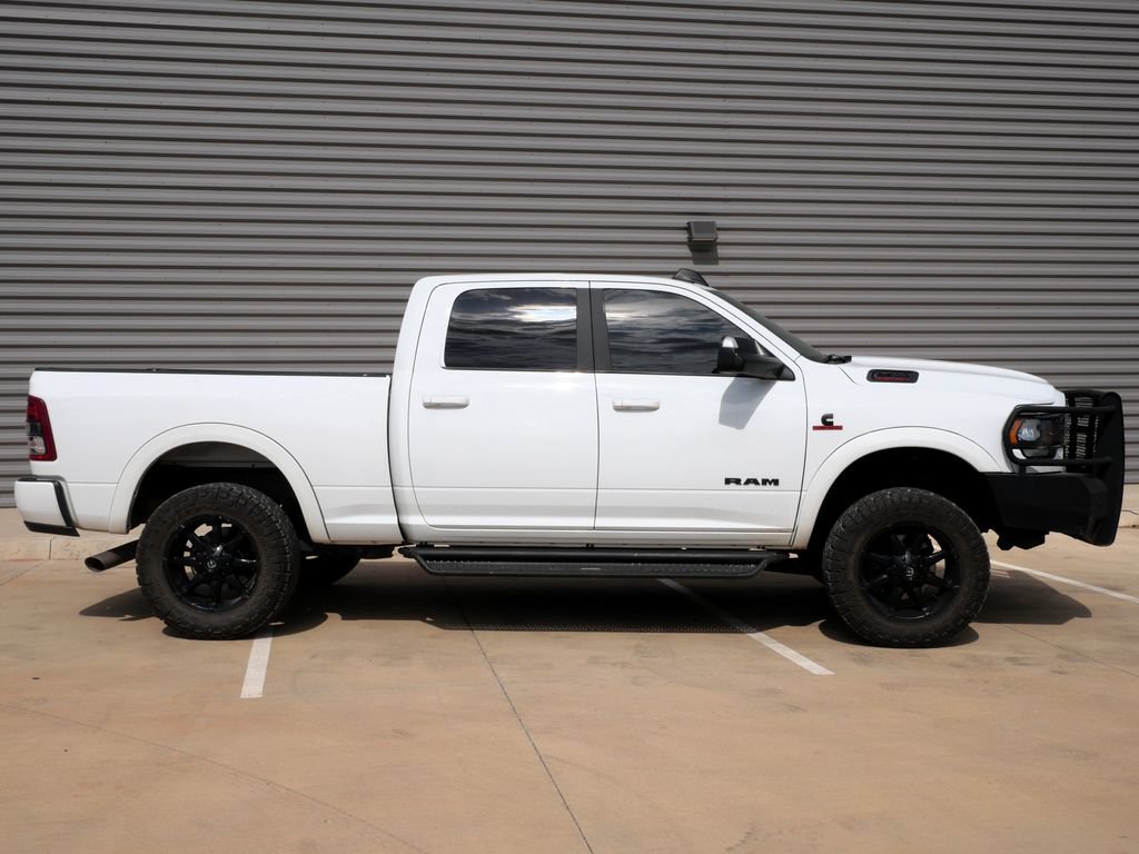 Used 2022 RAM 2500 Big Horn w/ Night Edition AWD/4WD image 2