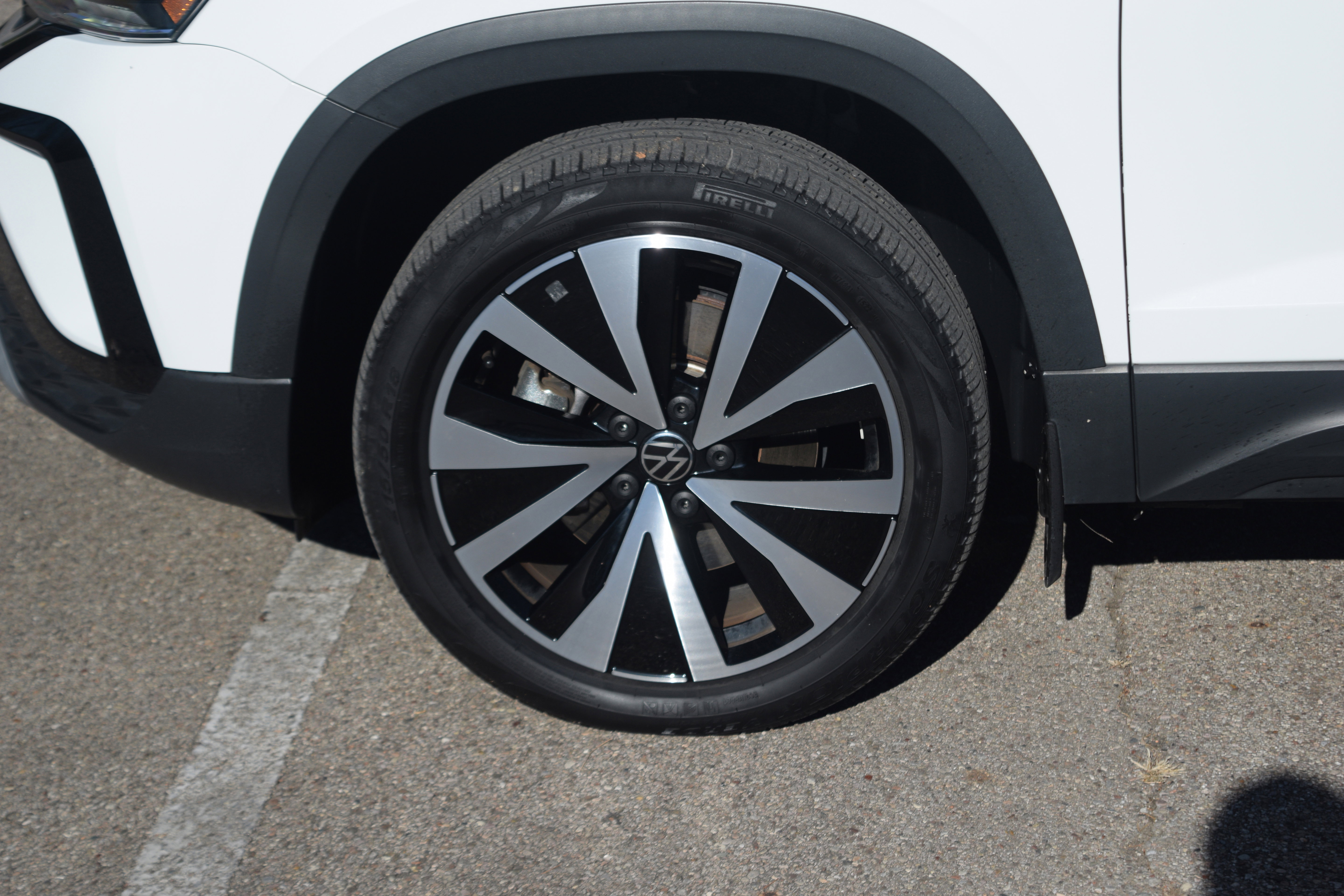 Used 2022 Volkswagen Taos SE w/ Panoramic Sunroof Package image 27