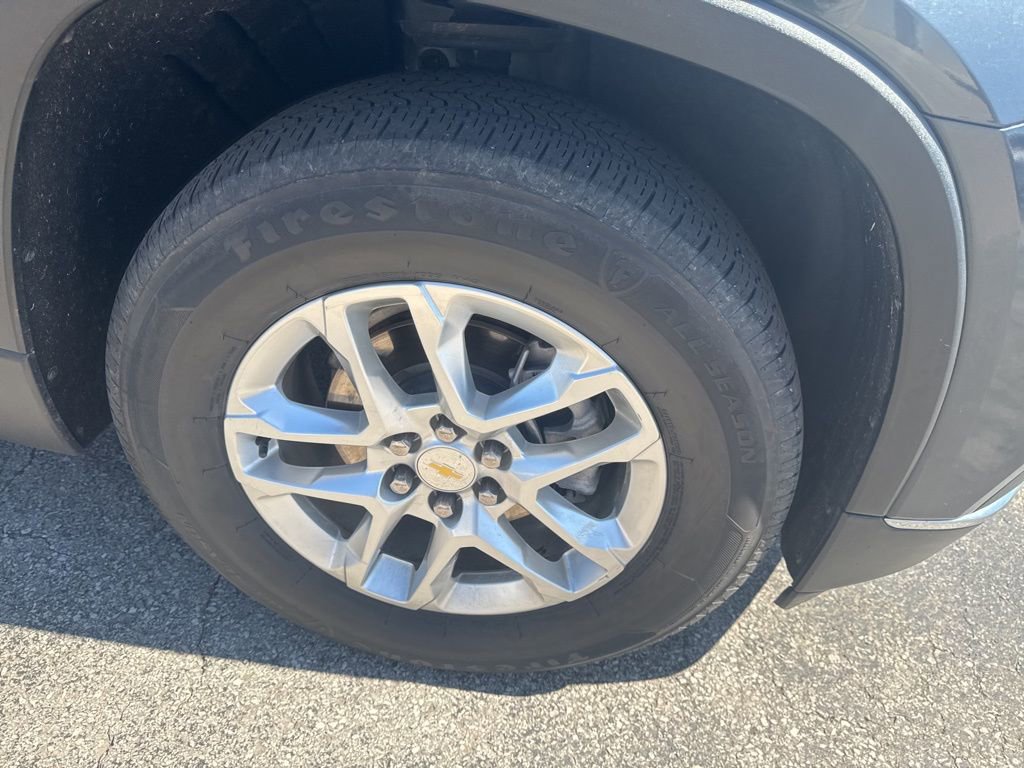 Used 2020 Chevrolet Traverse LT image 47