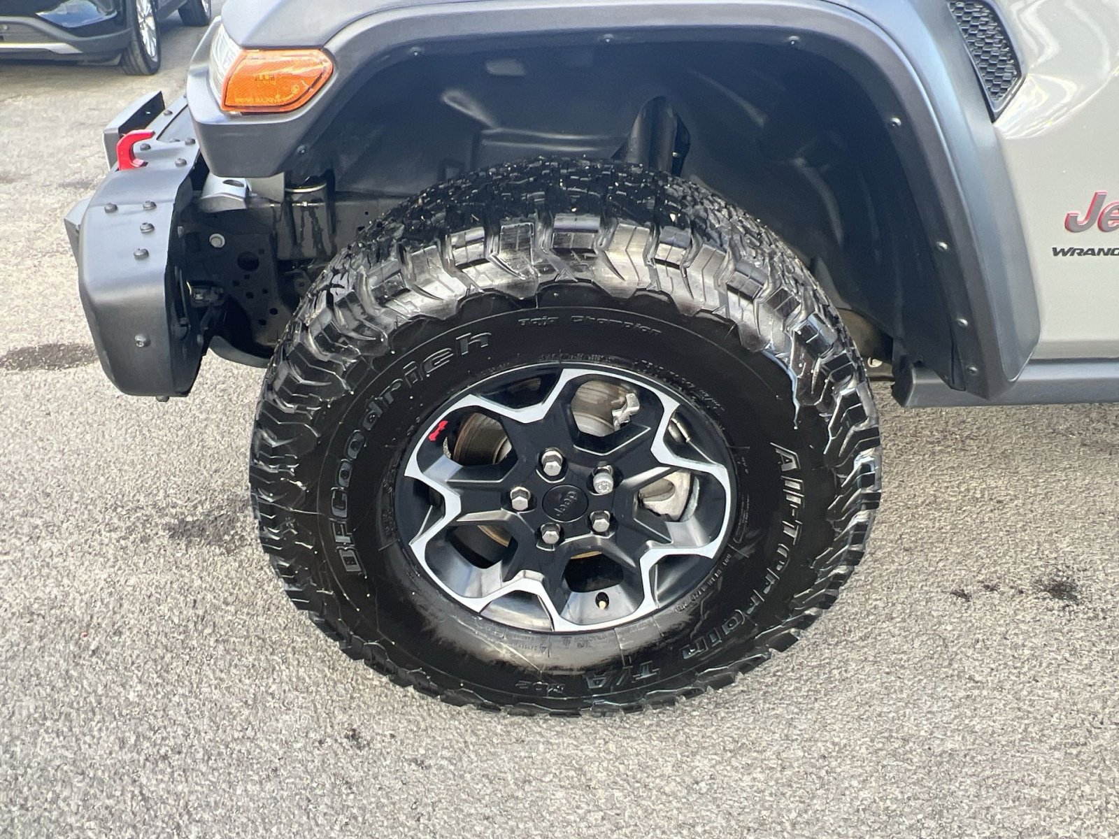 Used 2023 Jeep Wrangler Unlimited Rubicon w/ Steel Bumper Group image 12